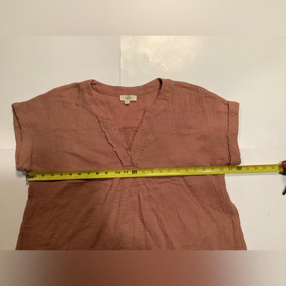 Intro Women's Coral Cotton Blouse V-Neck Top - Picture 5 of 6